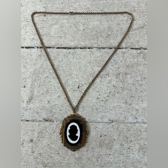 Antique 1910s Cameo Pendant Necklace - Picture 1 of 7